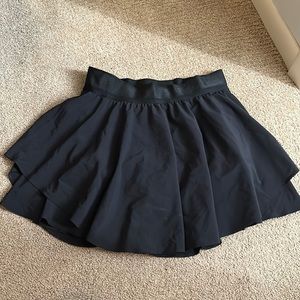 Lululemon court rival skirt
